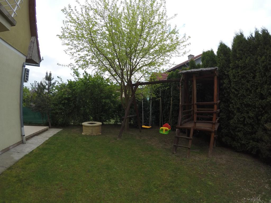 Martika Apartment Сиофок Екстериор снимка